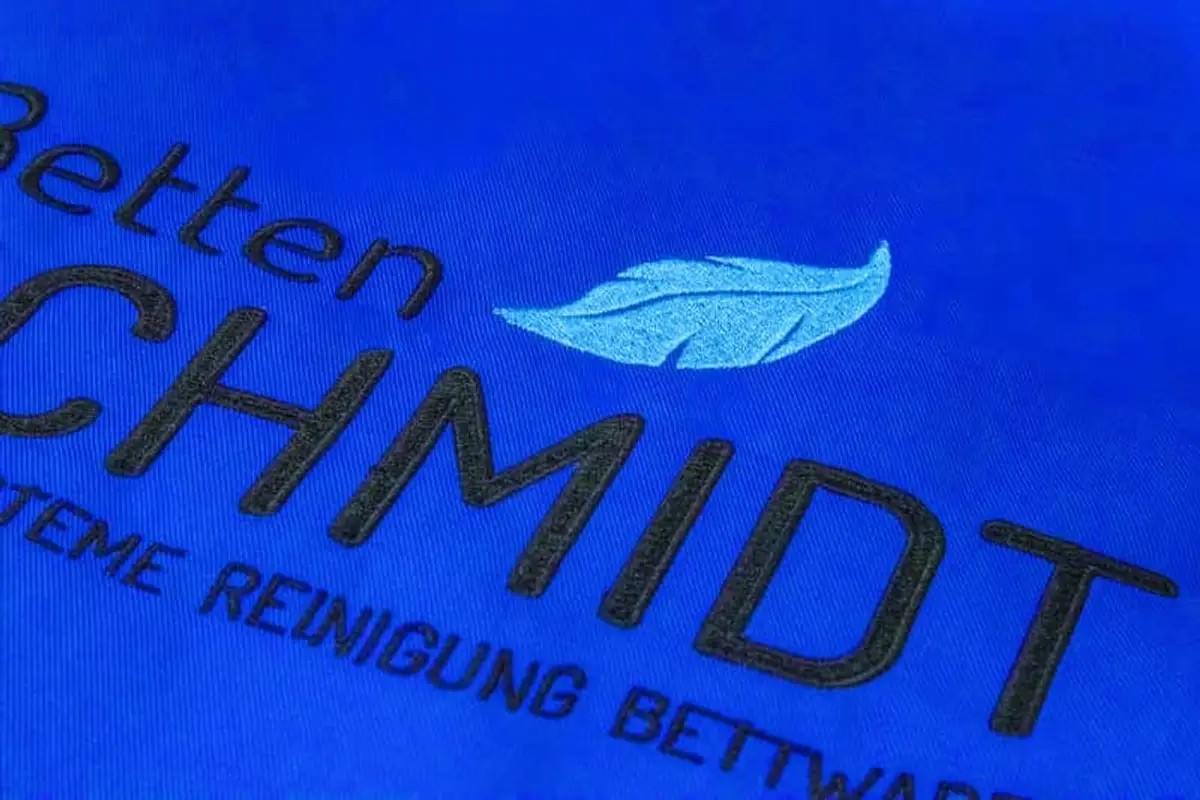 Betten Schmidt Logo Stick – Bild 5