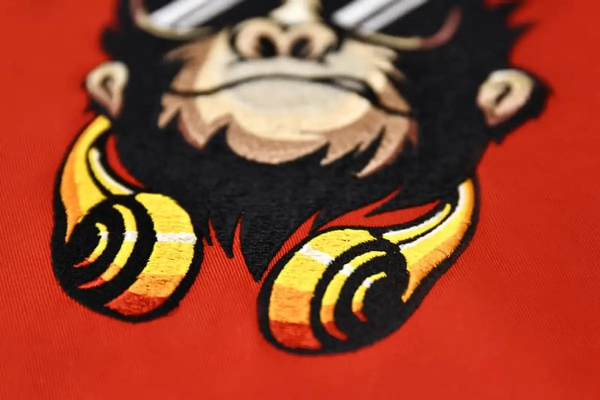 Gorillakopf mit Sonnenbrille & Kopfhörer Stick – Bild 4