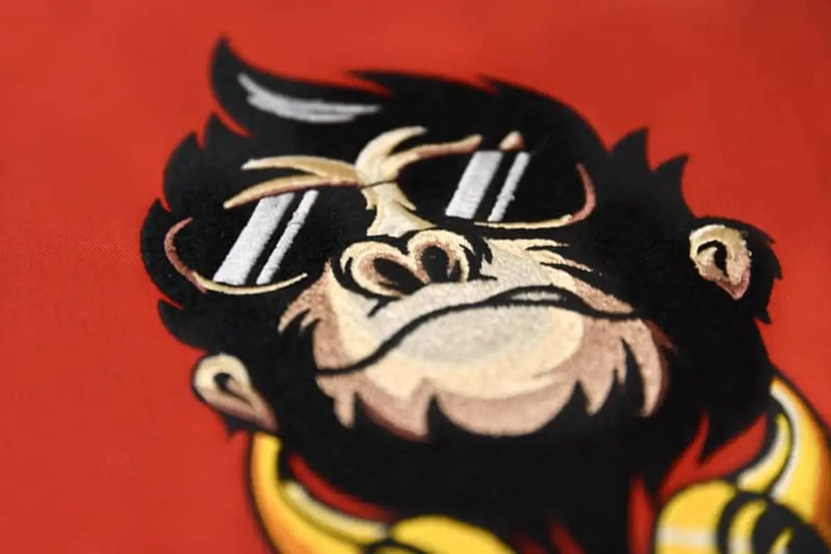 Gorillakopf mit Sonnenbrille & Kopfhörer Stick – Bild 5