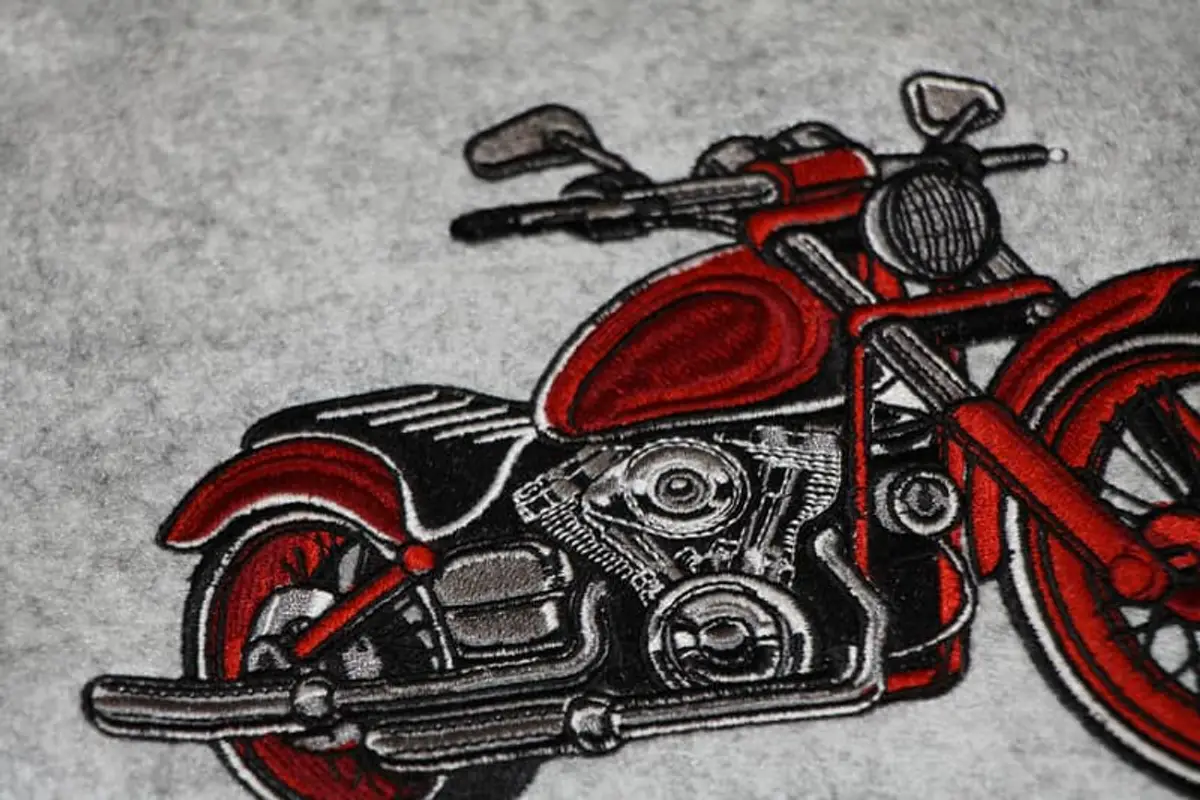 Rotes Motorrad Stick – Bild 4