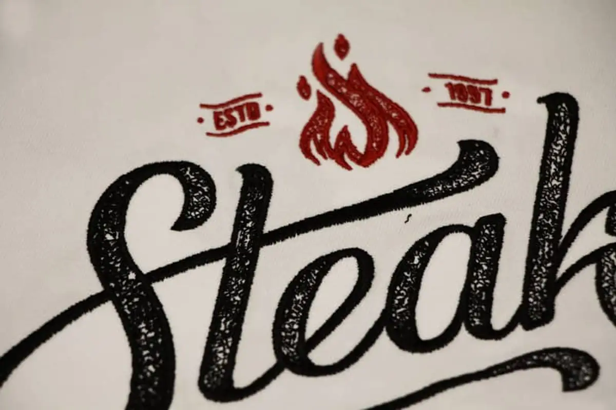 Steakhouse Logo Schriftzug Flamme Stick – Bild 4