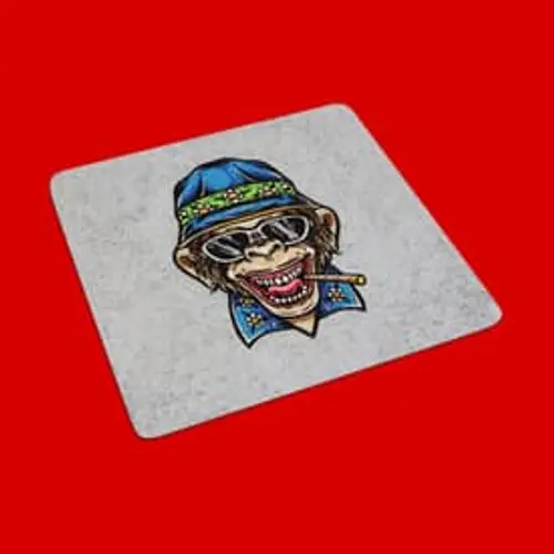 Lustiges Stickmotiv: Rauchender Affe mit Hawaii Sommerhut. Perfekt für kreative Mode und Urlaubsideen.