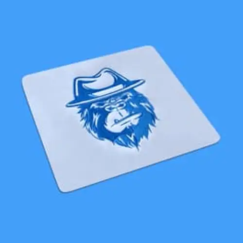 Kreatives Stickmotiv: Gorillakopf mit Hut als Umriss. Perfekt für moderne Mode, Taschen und ausgefallene Deko.