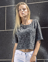 Ladies´ Acid Washed Cropped Tee