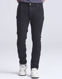 Max Slim Jeans